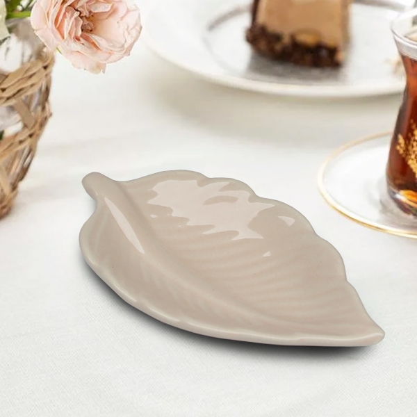 Homing Cream Ceramic Leaf Mini Presentation Stand HMY-6402